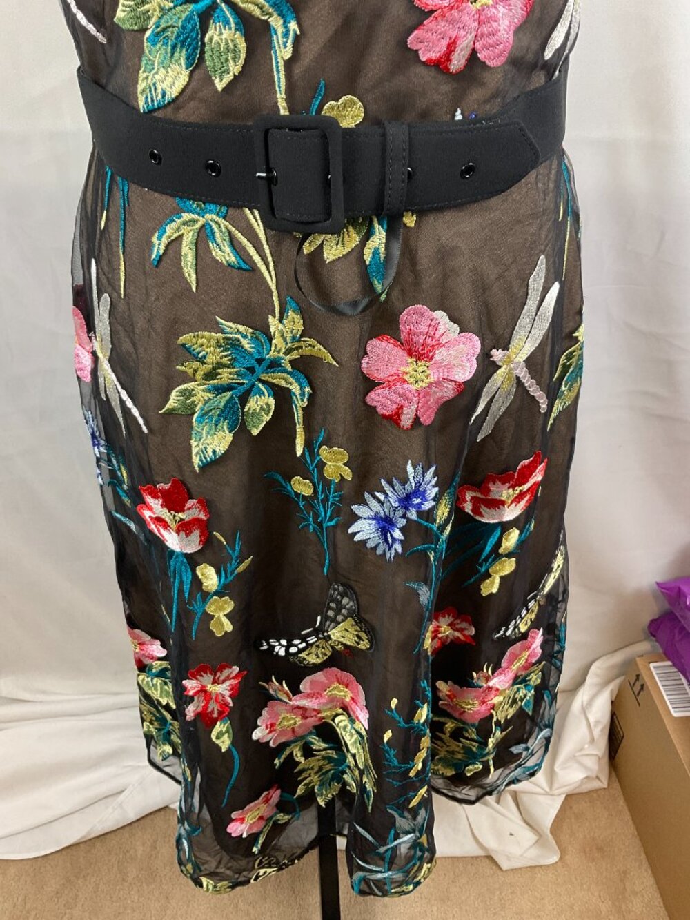 Dress the Population Dress M Black Beige Pink Green Blue Embroidered Overlay - Picture 5 of 11
